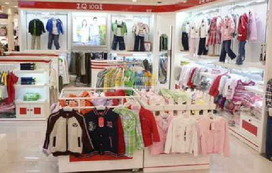 西畴店面装修风格确定。