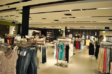 西畴商场里的店面怎么装修？